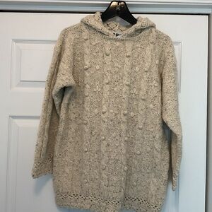 EUC Cozy Cream Cable Knit Hooded Sweater small